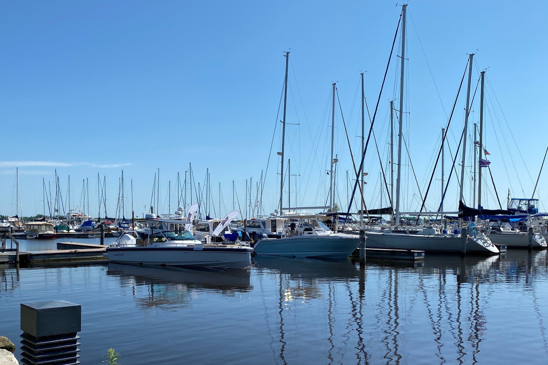 RIVERS EDGE APARTMENTS