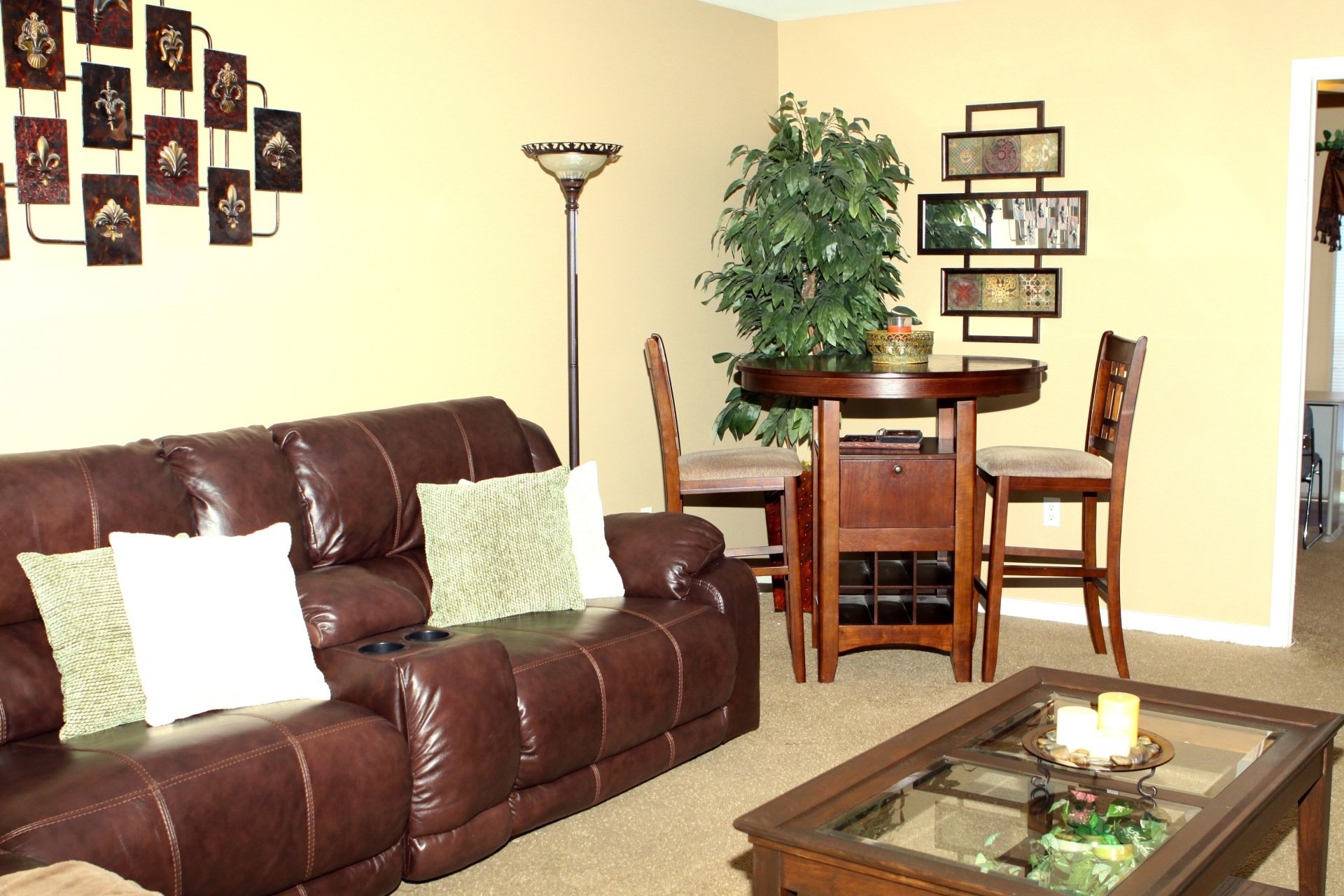 Apartments for rent near USM in Hattiesburg MS Claridge House