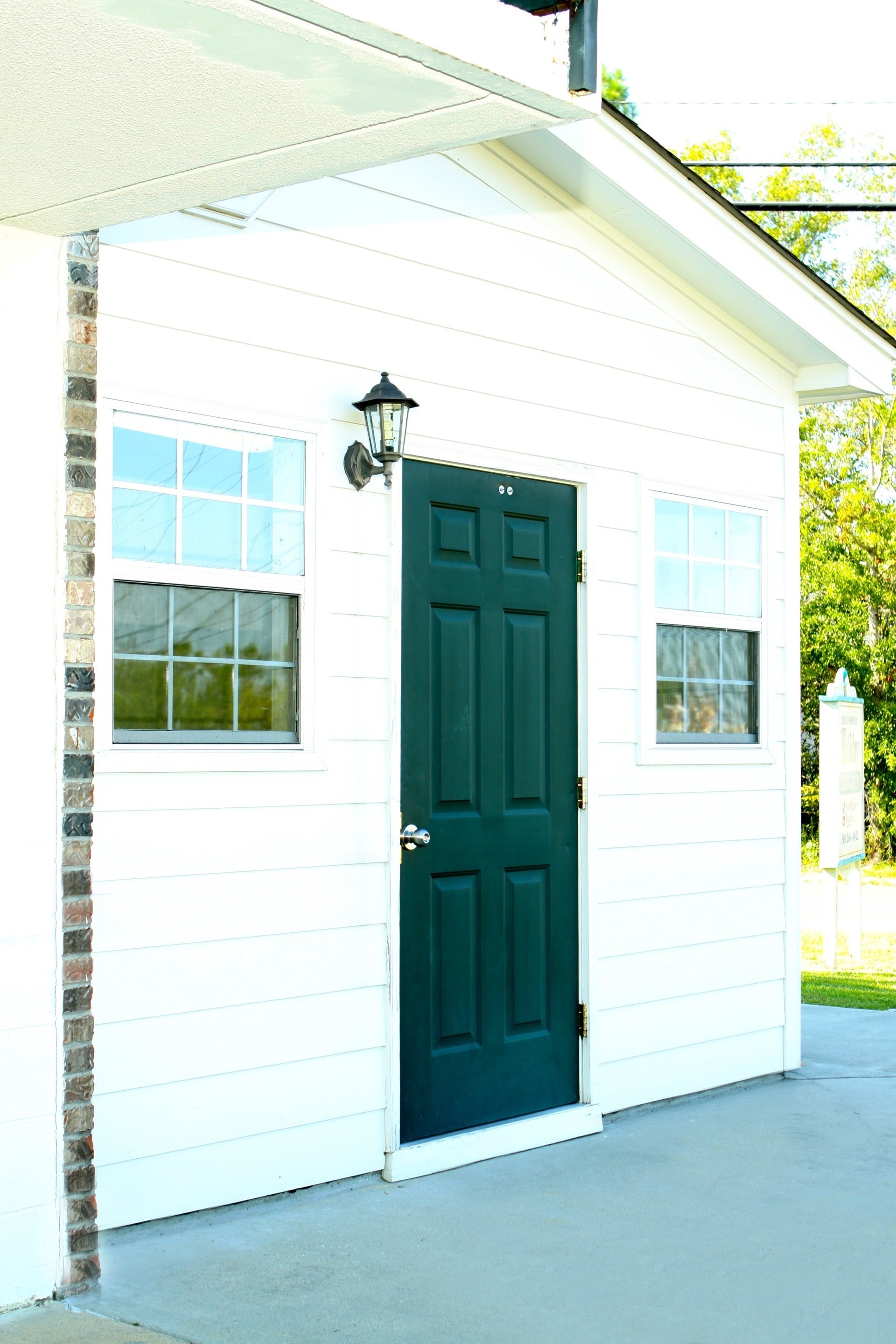 Holiday Apartment Homes Apartments for Rent in Hattiesburg, MS