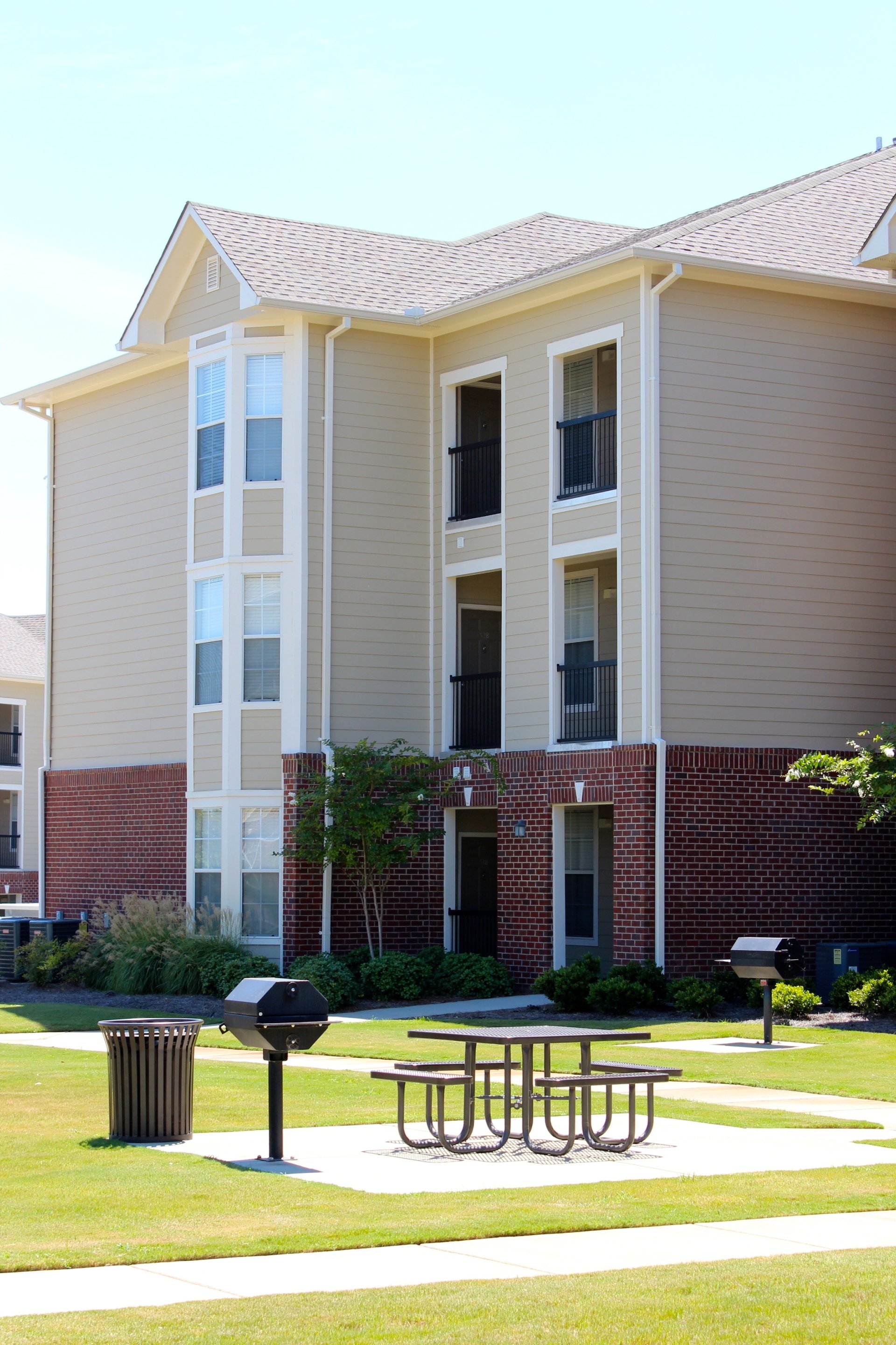The Lakes at Turtle Creek Apartment Homes For Rent in Hattiesburg MS