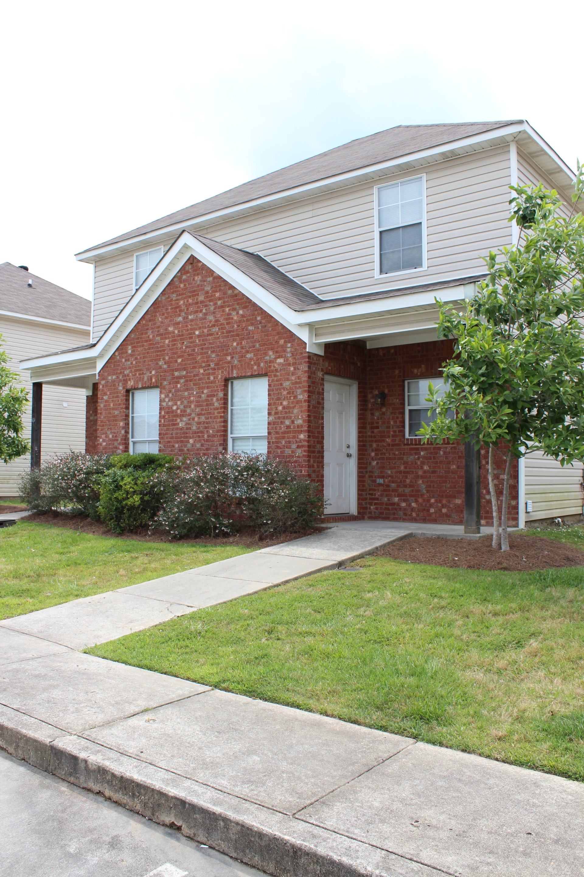 Pine Creek Townhomes Apartments for Rent in Hattiesburg, MS