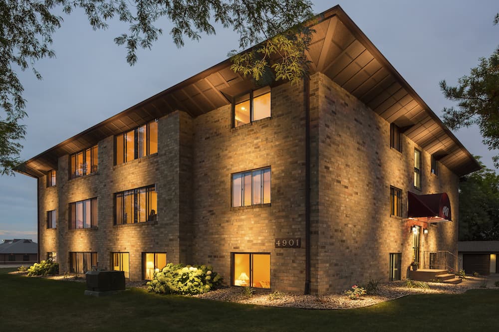 Southern Hills Apartments