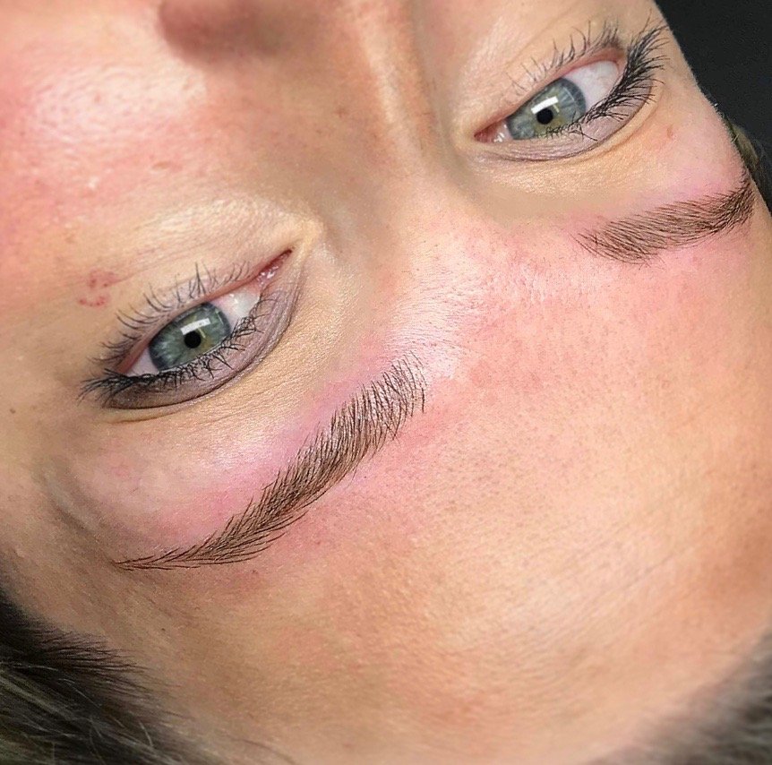 Does microblading hurt?