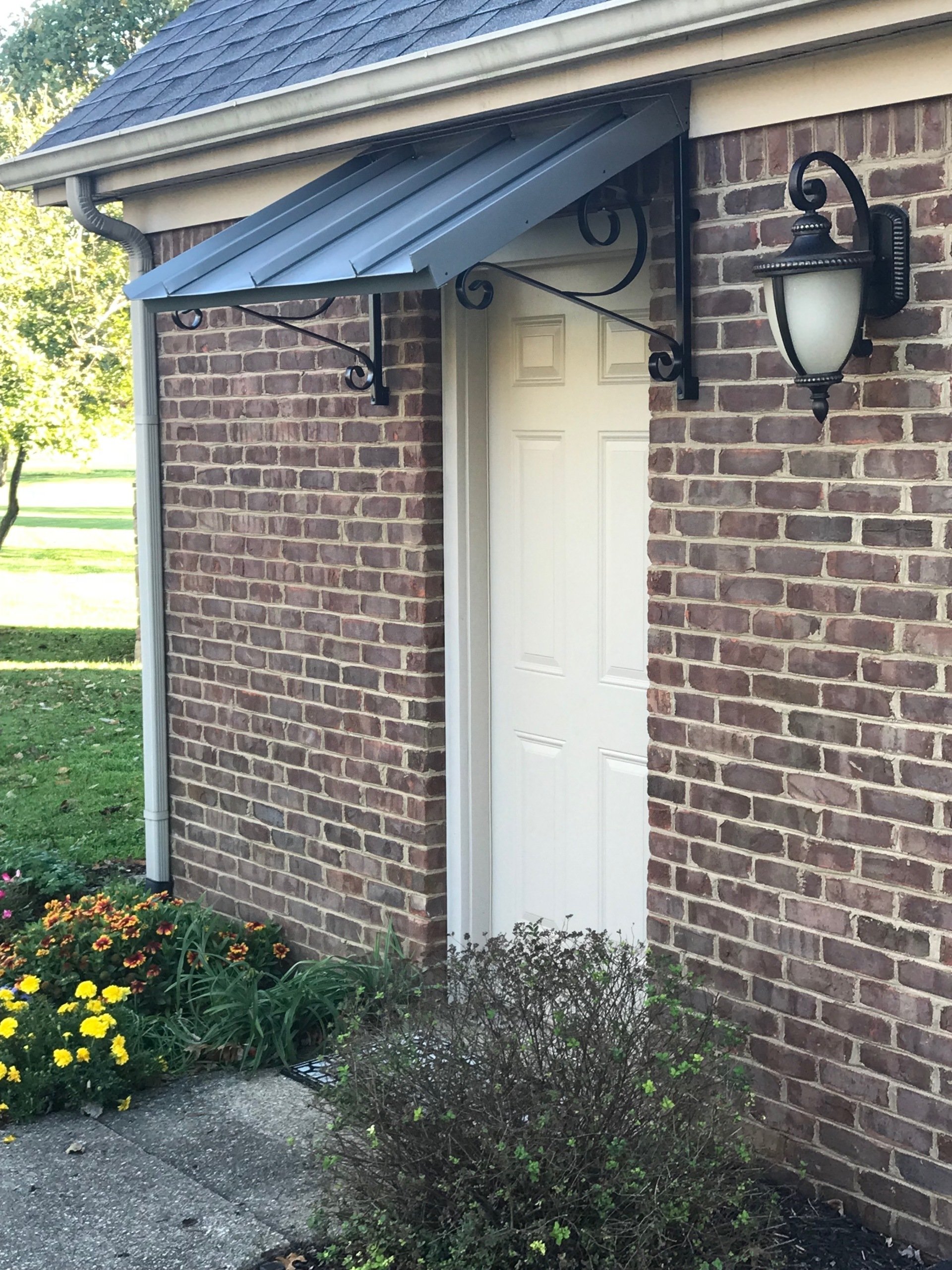Retractable Screens in Somerset, KY Lexington Tent & Awning
