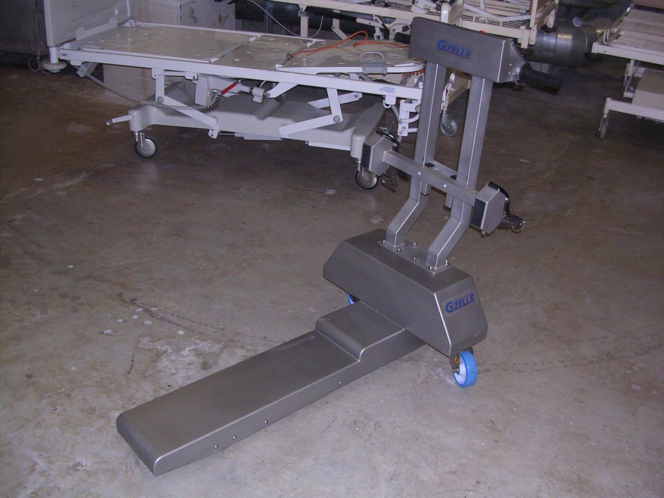 Motorised, stainless steel Bed mover 