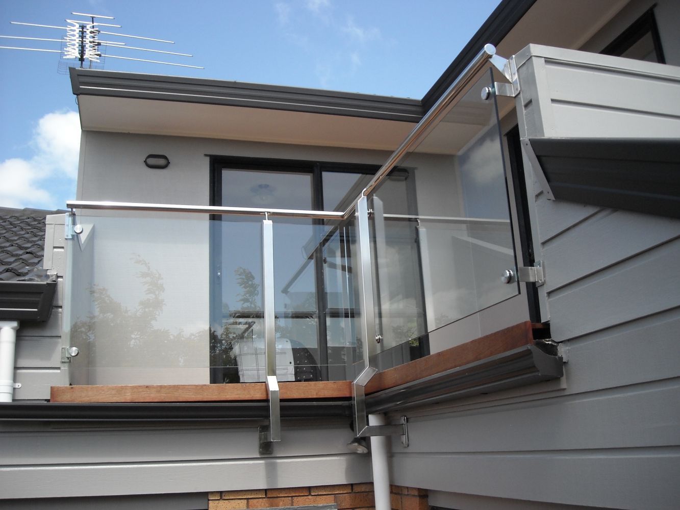 Design,build, installed glass balustrade 
