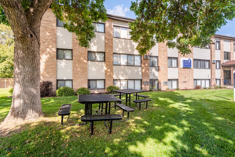 Lakeview Apartments New Brighton, MN First Select PMI