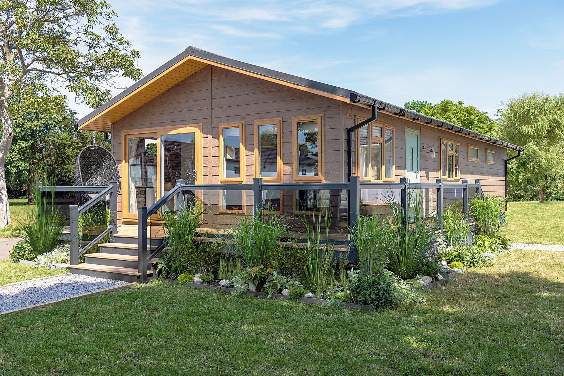 Luxurious lakeside lodges for sale Heron Lakes