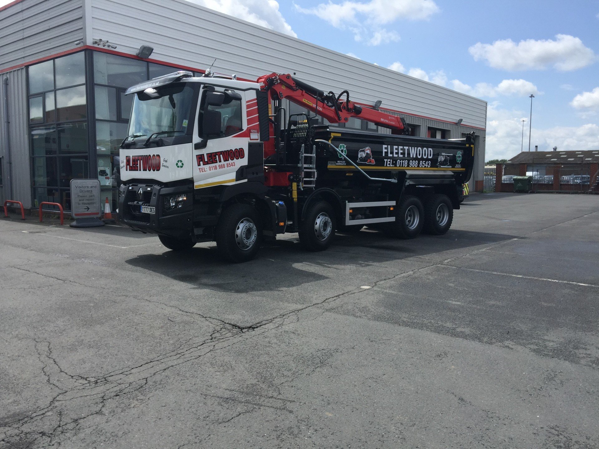 Topsoil delivery Fleetwood Grab Services Ltd, Reading