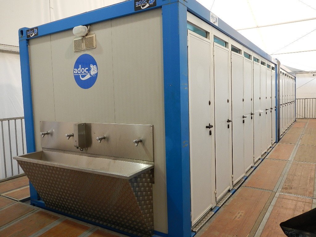 WCMOBILES | Location de WC pour vos chantiers en Suisse.