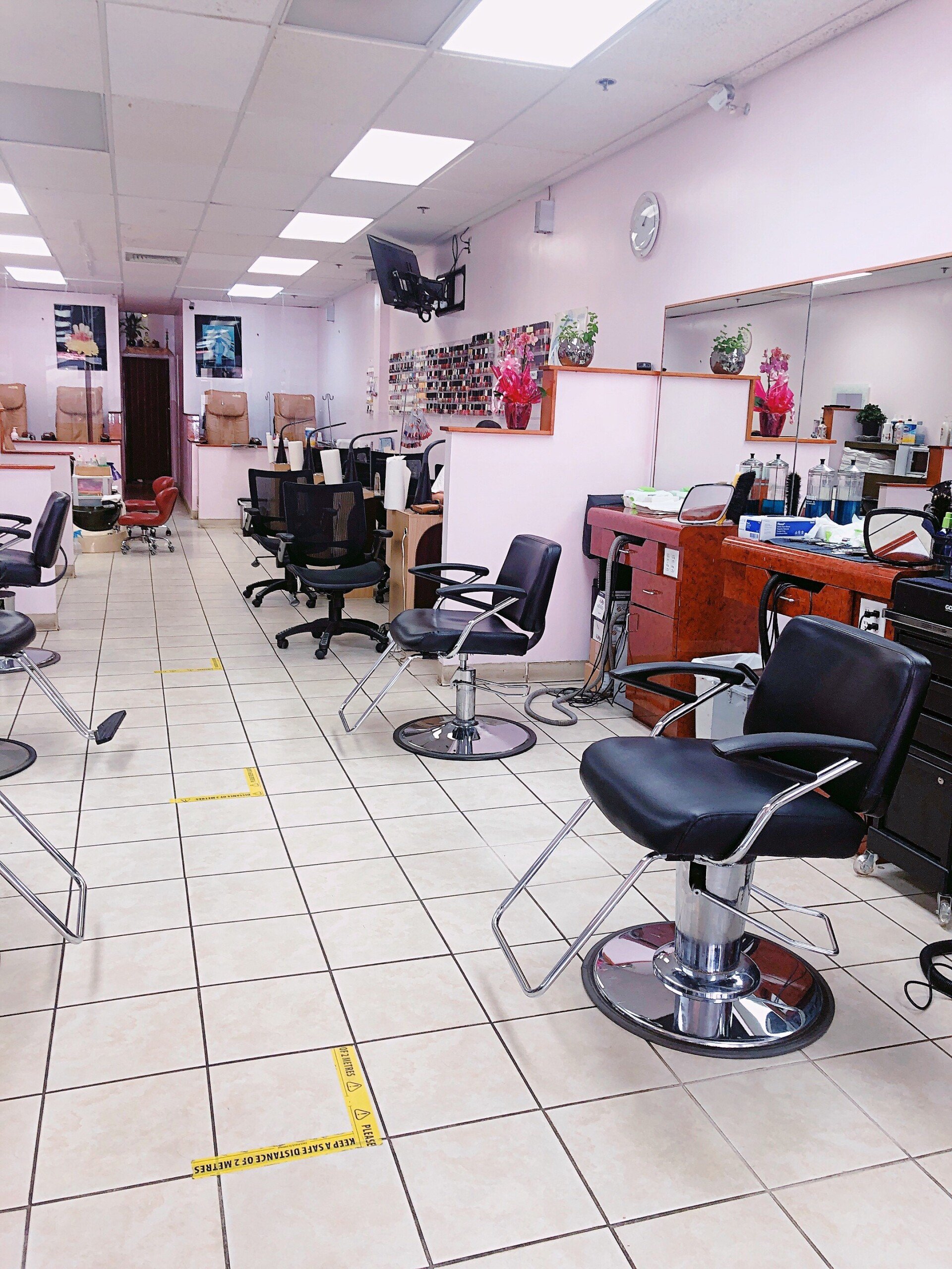 Nail salon Kailua, HI Aikahi Hair Salon