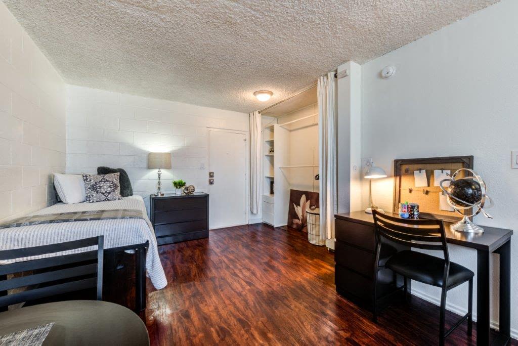 Photos Northridge Apartment Interior and Exterior Images