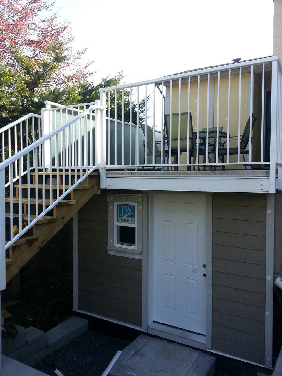 Custom Railing Nanaimo, BC SunRay Aluminum Railings