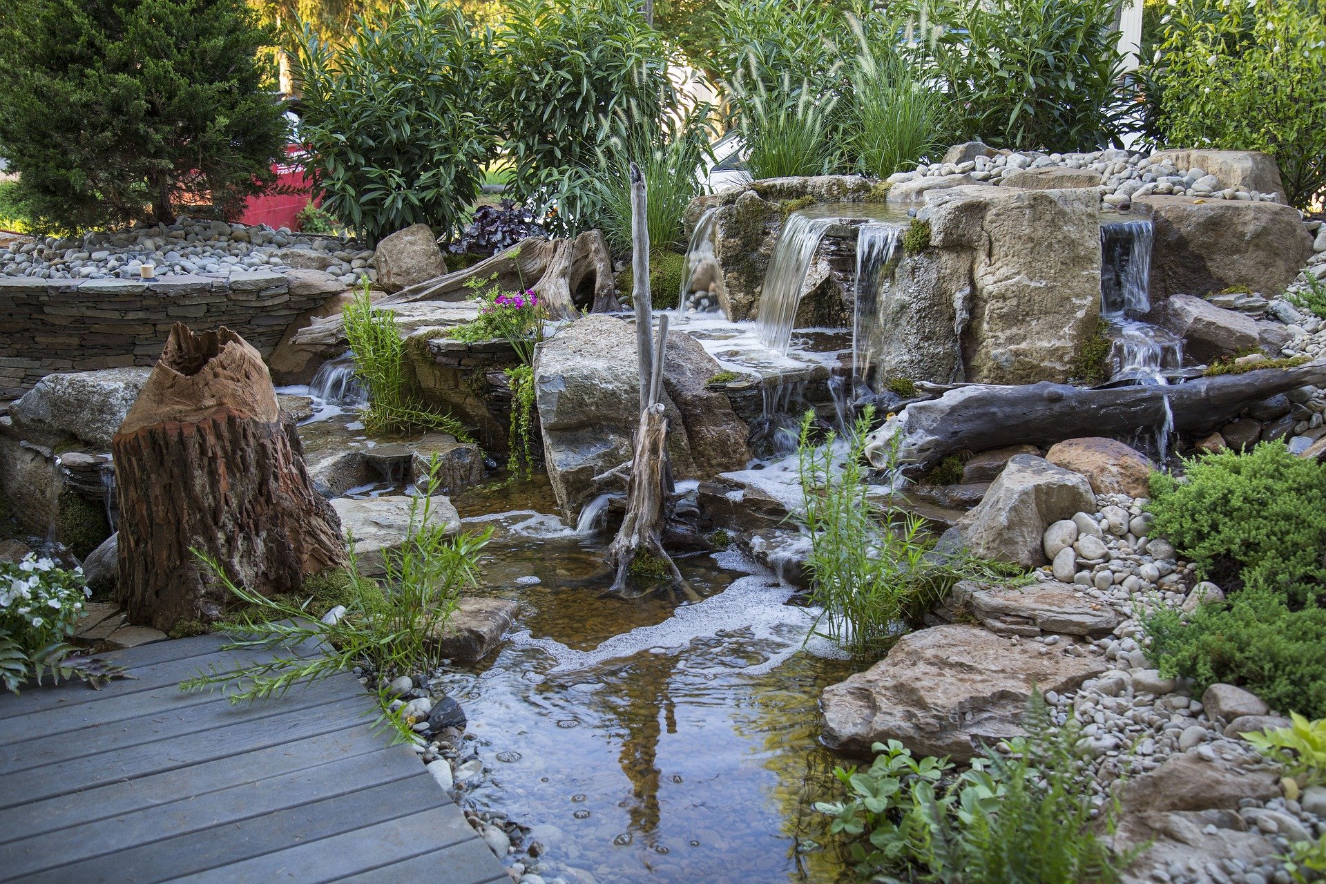 Pool Waterfalls Columbus Ohio | Koi Ponds | Water Fountains
