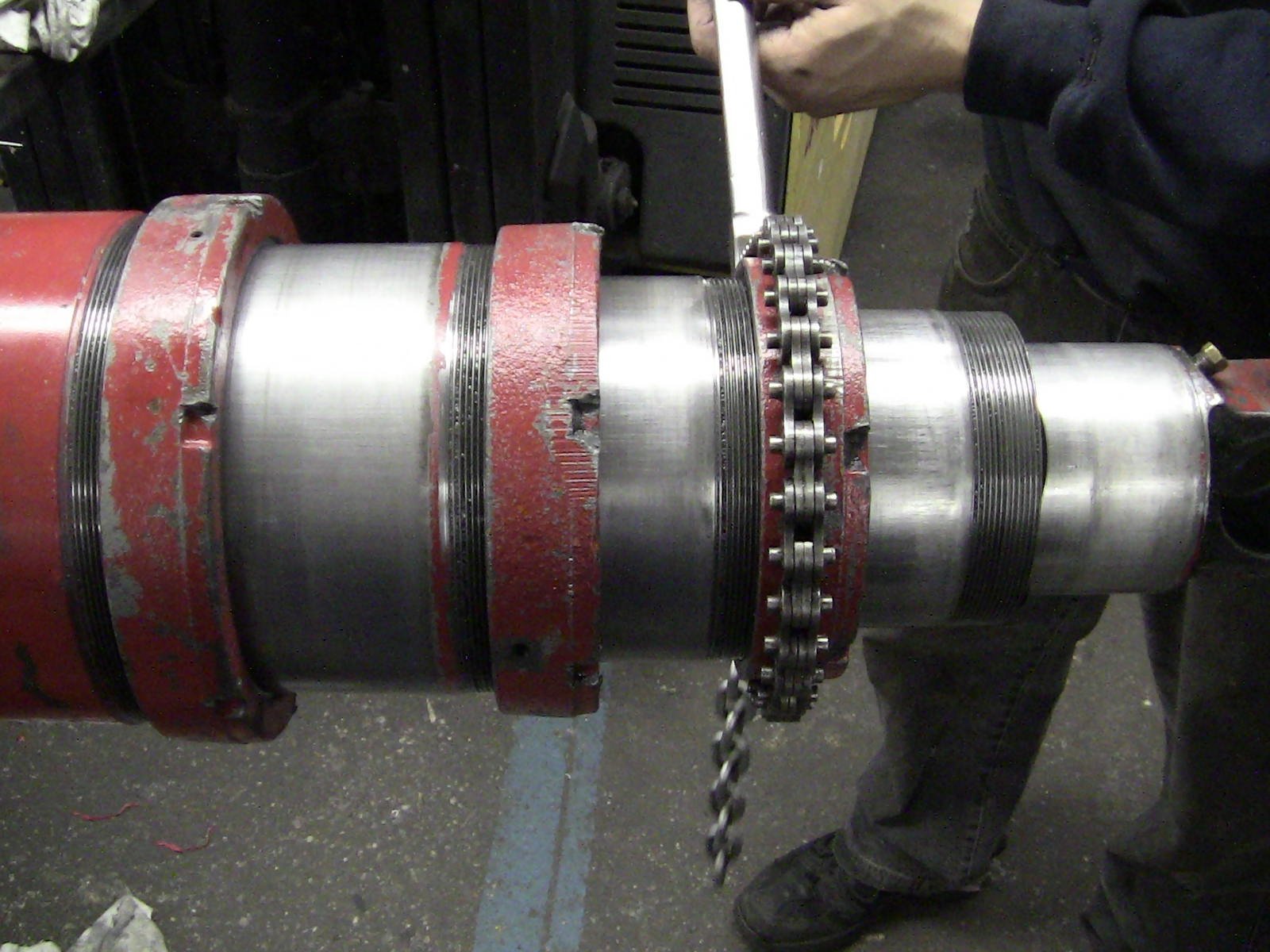 Automatic Repair Company Hydraulic Pistons and Hose