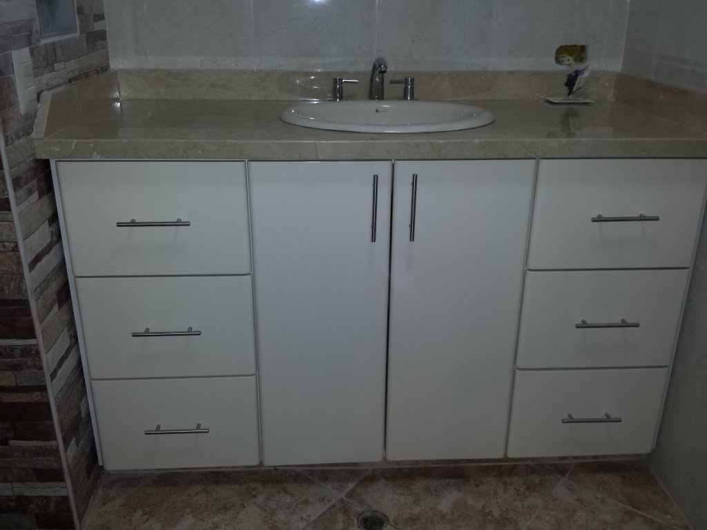 Diseint mesa y sillas