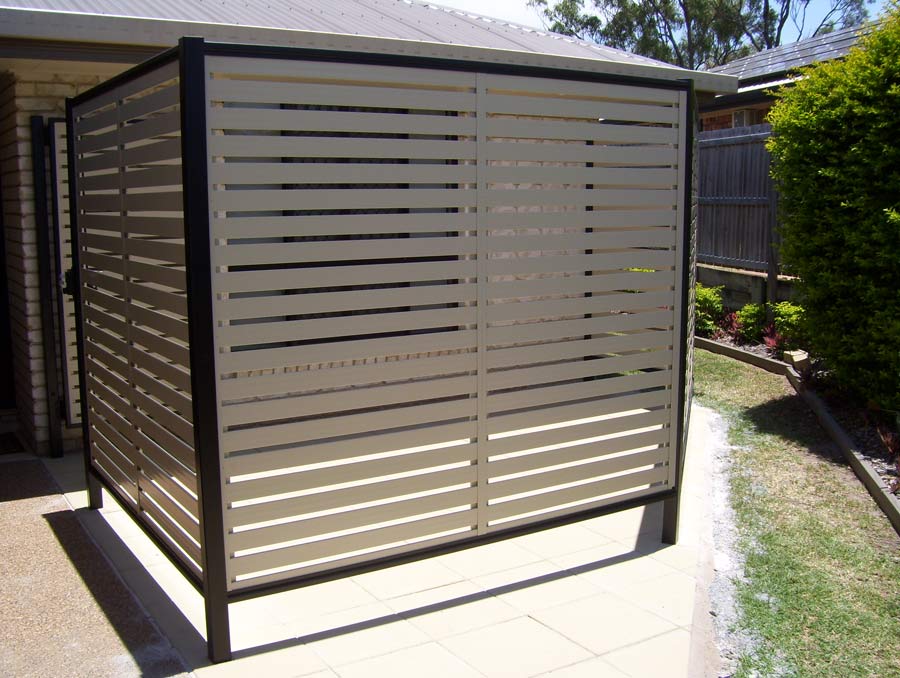 white and black wind screen