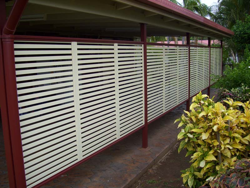 red and white screen