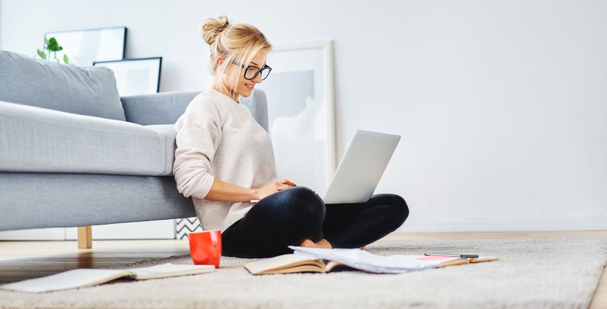 Working from home government advice picture