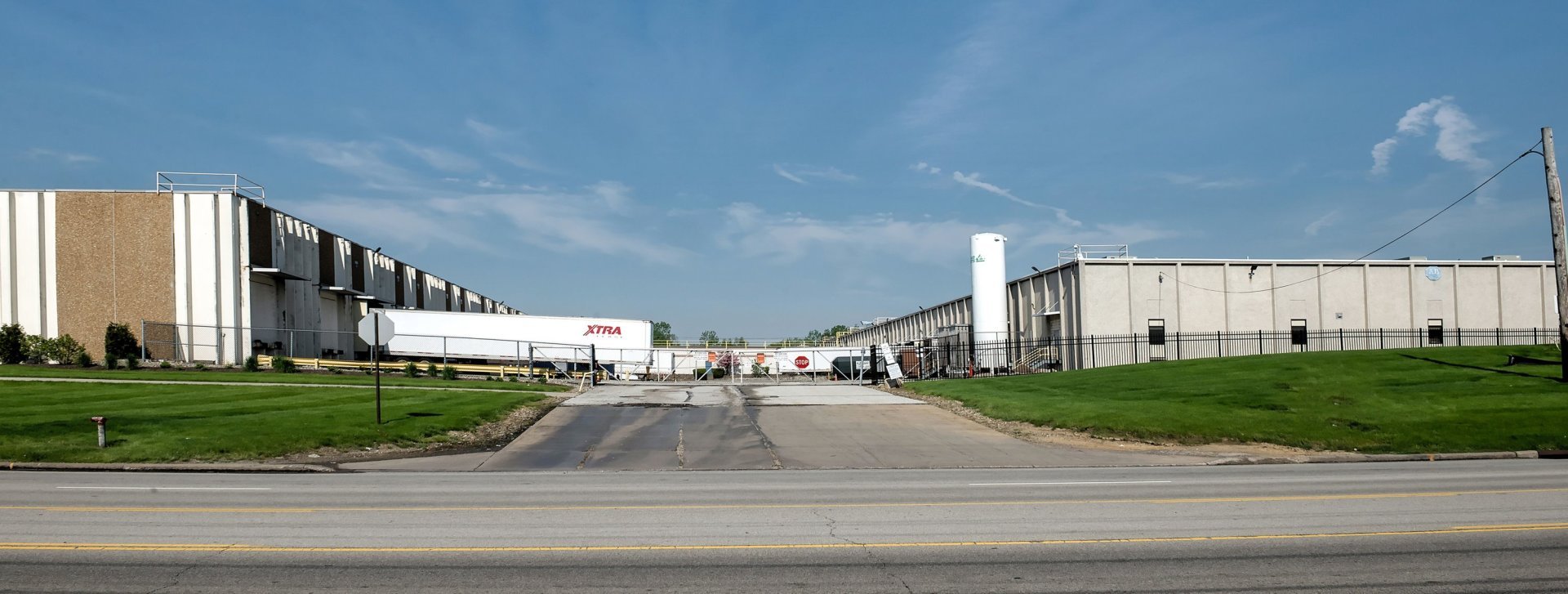 CovenGoldman Building for Lease 8420 Darrow Road, Twinsburg, Ohio, 44087