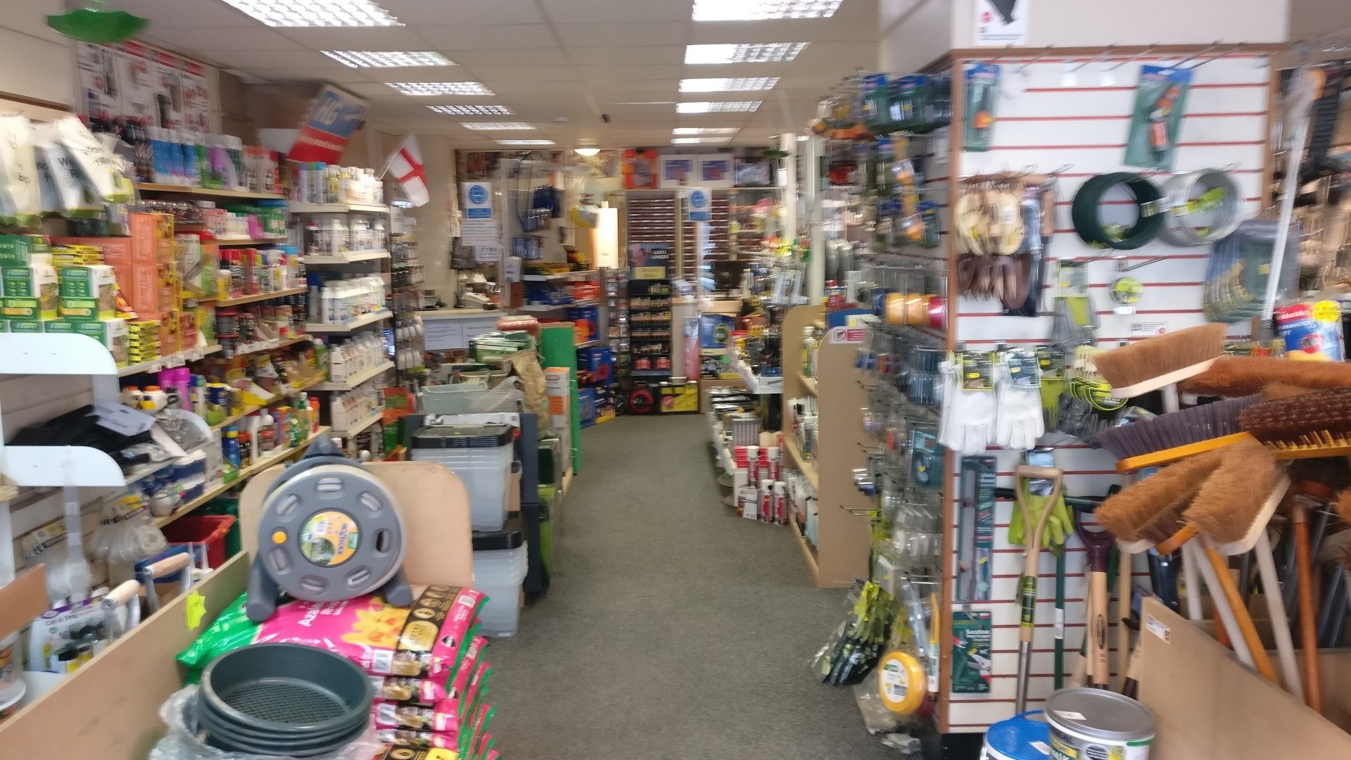 Hammer and Nails DIY and Homeware Brixham 01803 852050