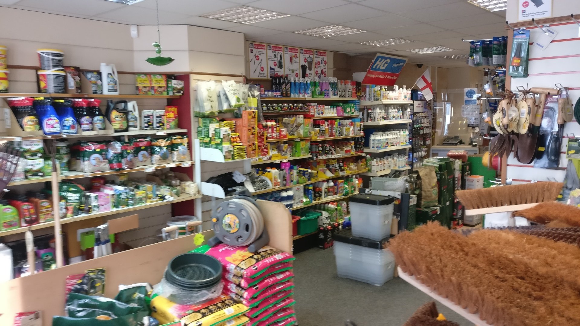 Hammer and Nails DIY and Homeware Brixham 01803 852050