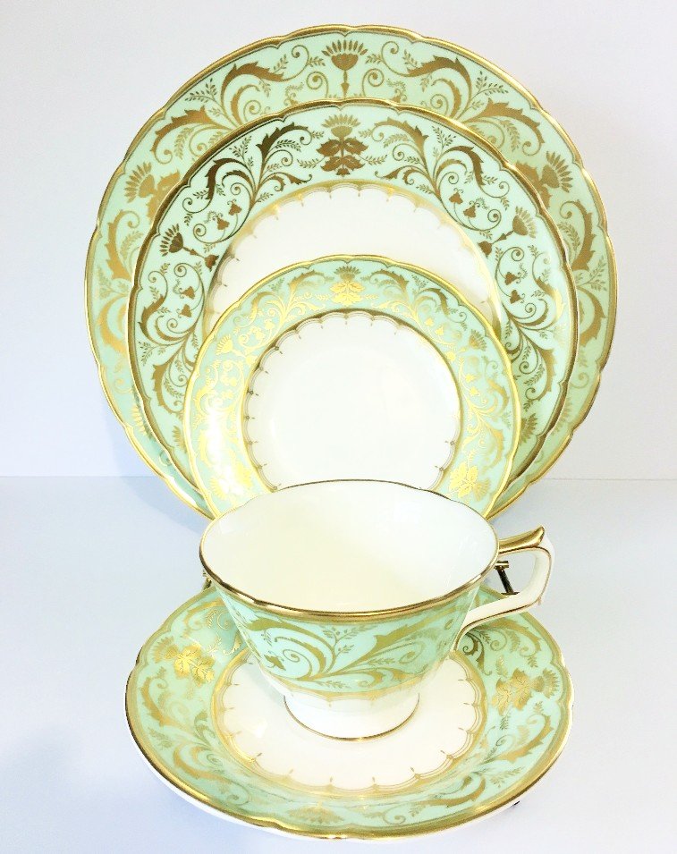 ROYAL CROWN DERBY TABLEWARE DARLEY ABBEY