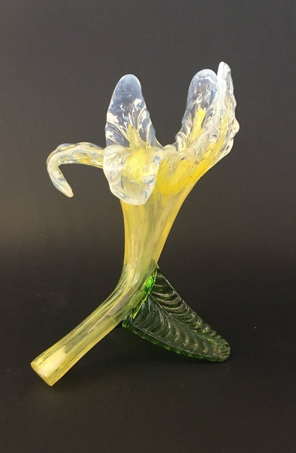BOHEMIAN KRALIK ART GLASS FLOWER FORM VASE