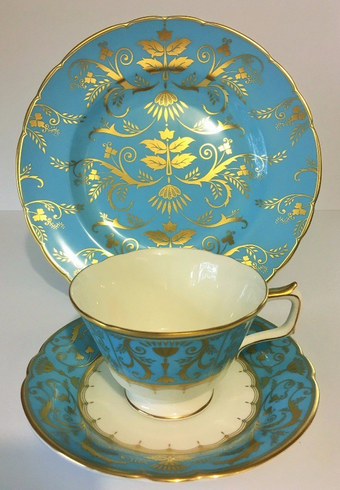 ROYAL CROWN DERBY DARLEY ABBEY HARLEQUIN