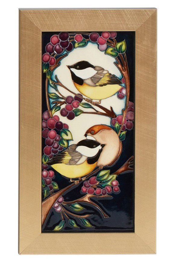 MOORCROFT 2018, BLACKCAP BEAUTY PLAQUE