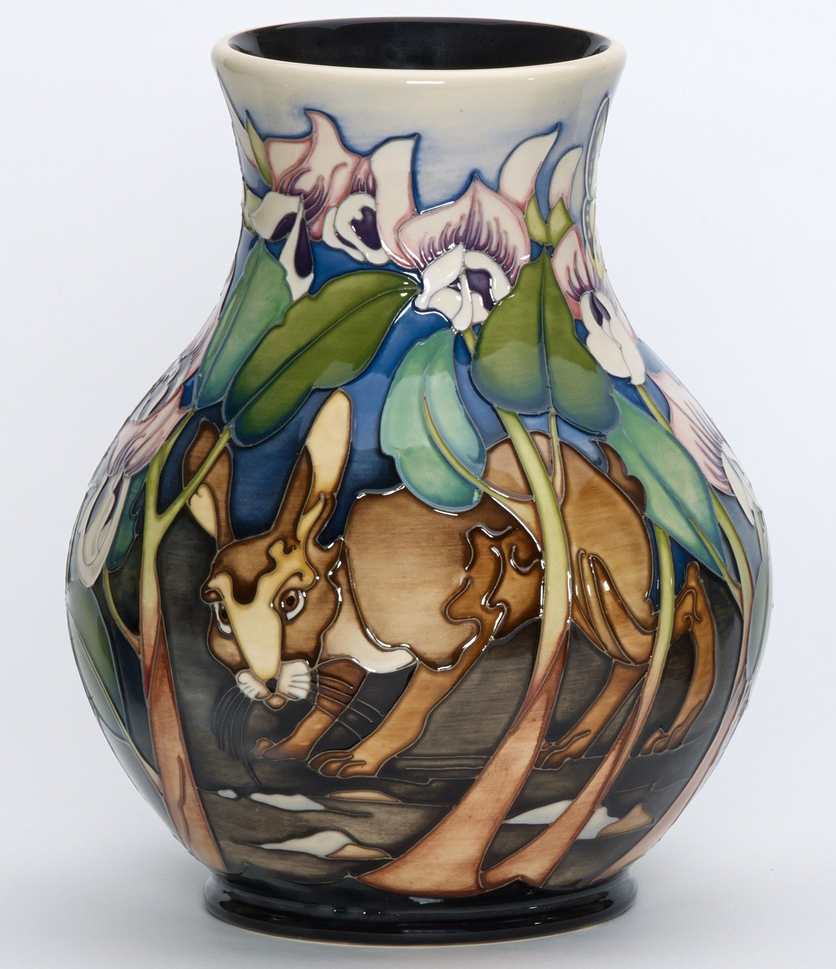 Faulconbridge_Antiques_MOORCROFT WATERSHIP DOWN HAZEL-RAH VASE