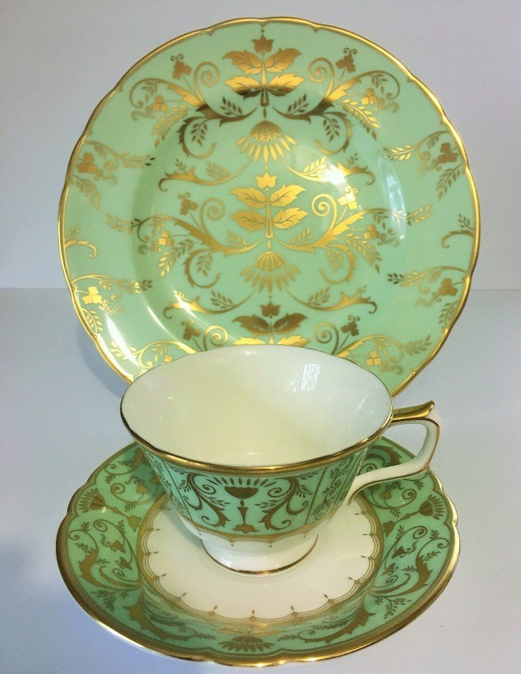 ROYAL CROWN DERBY DARLEY ABBEY HARLEQUIN