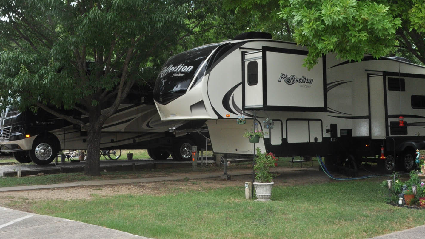 Post Oak Place RV Park RV park in Denton, TX (photo 2)