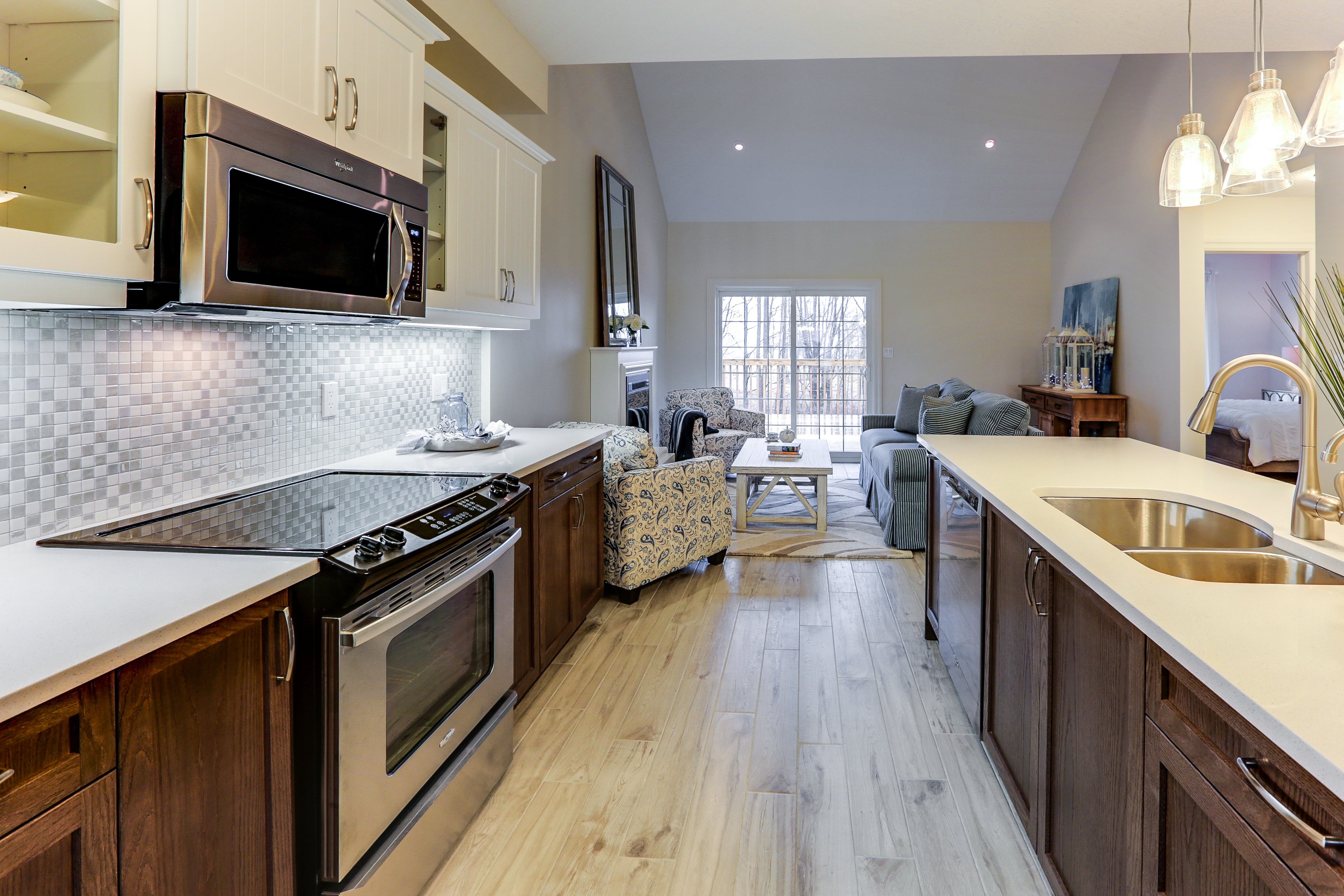 Live Cobble Beach Owen Sound, Ontario, Canada