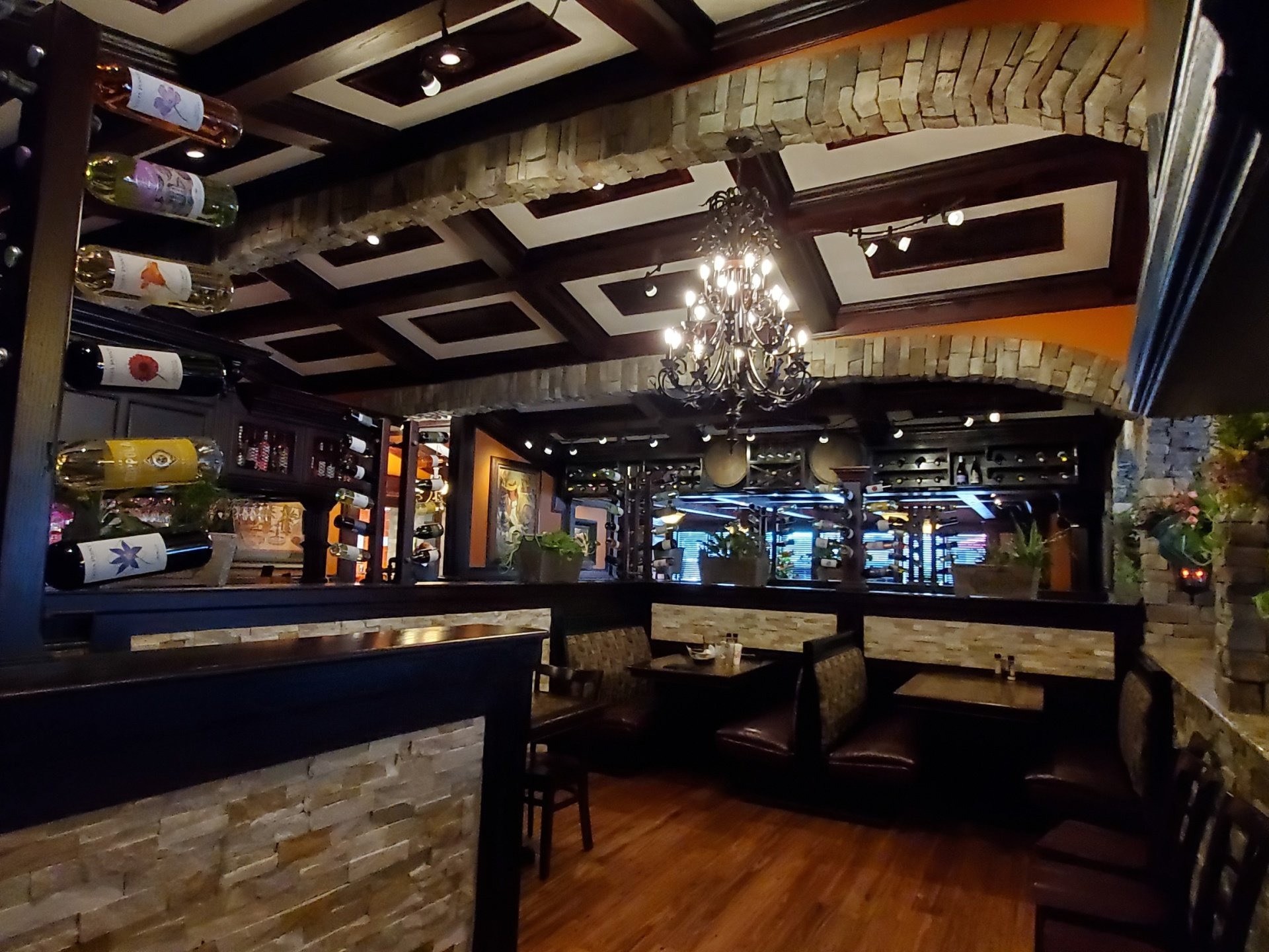 Moustos Pasta & Grill Italian Restaurant Paris, TN & Union City, TN