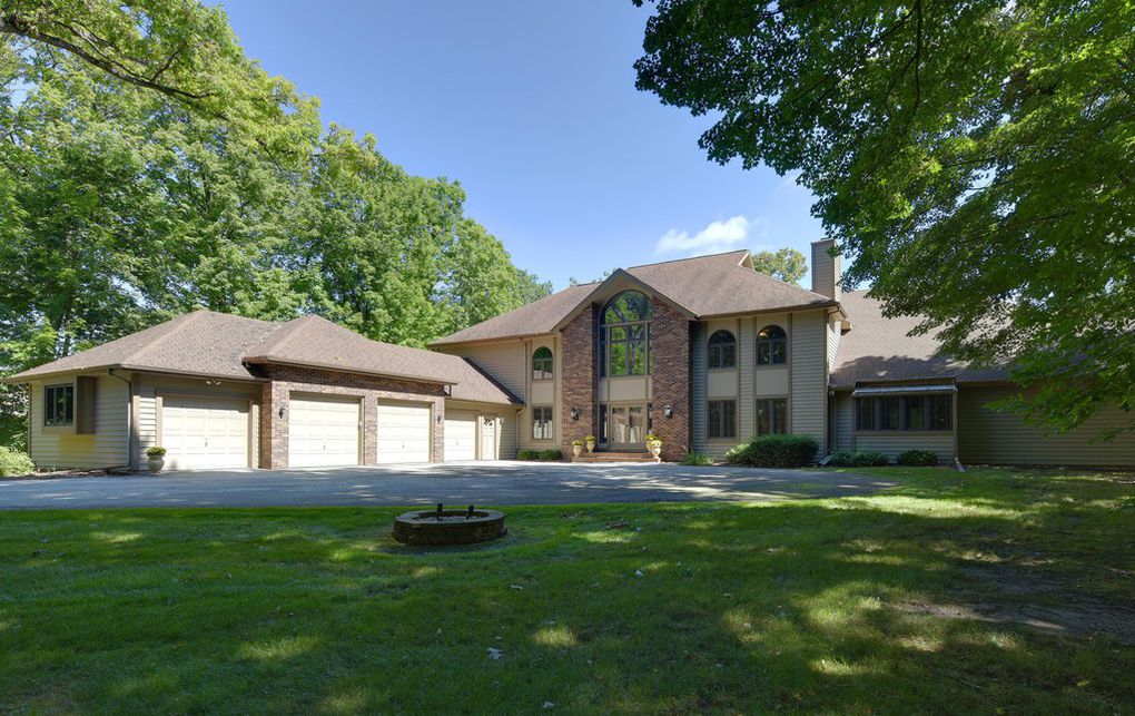 Lake Country Homes Oconomowoc, WI Pat Bolger Realty