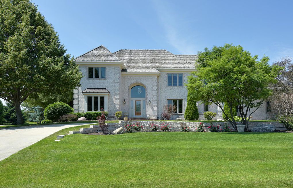 Lake Country Homes Oconomowoc, WI Pat Bolger Realty