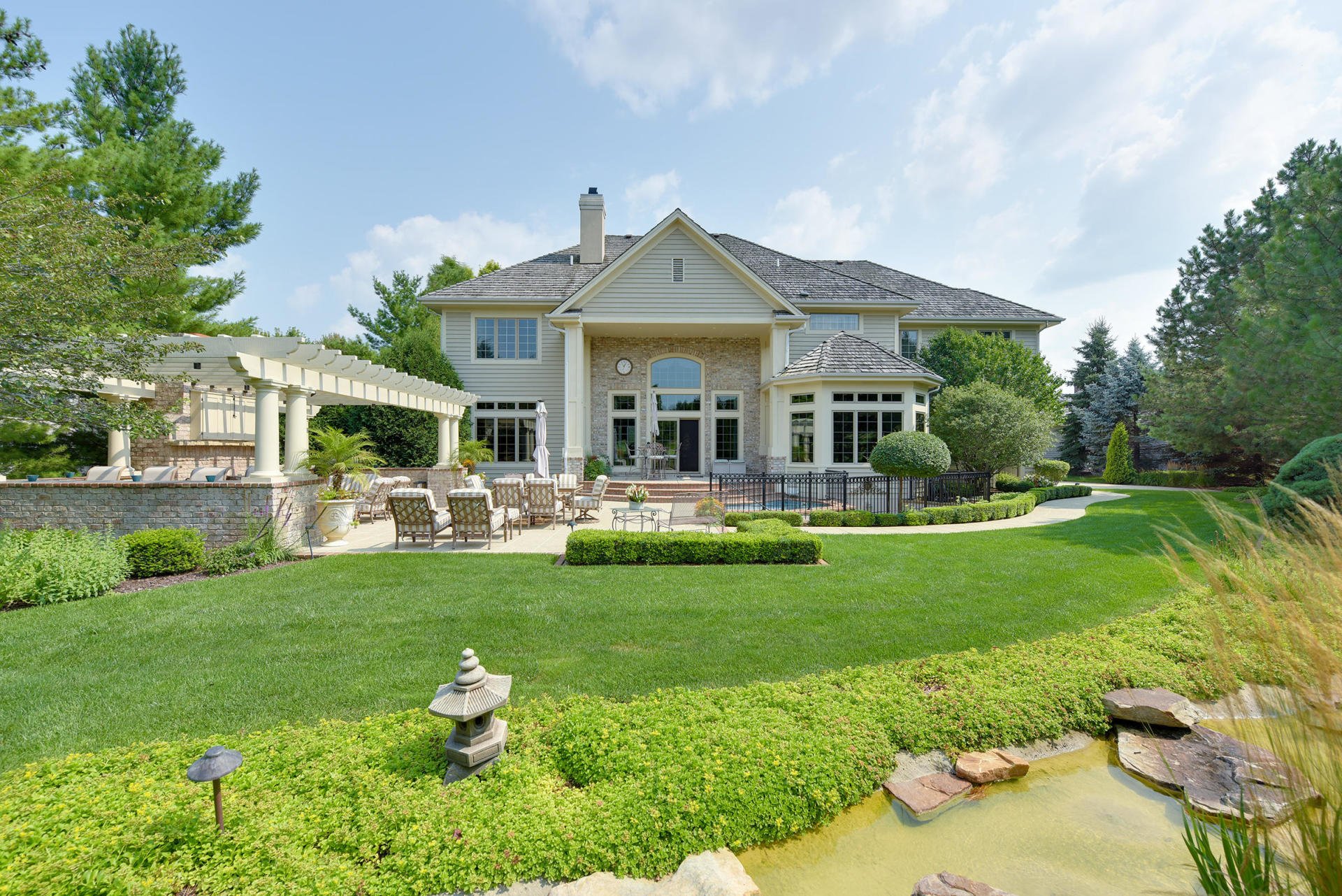 Lake Country Homes Oconomowoc, WI Pat Bolger Realty