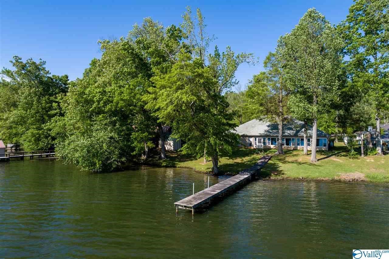 Debbie Mathis Realty & Auction Scottsboro, AL