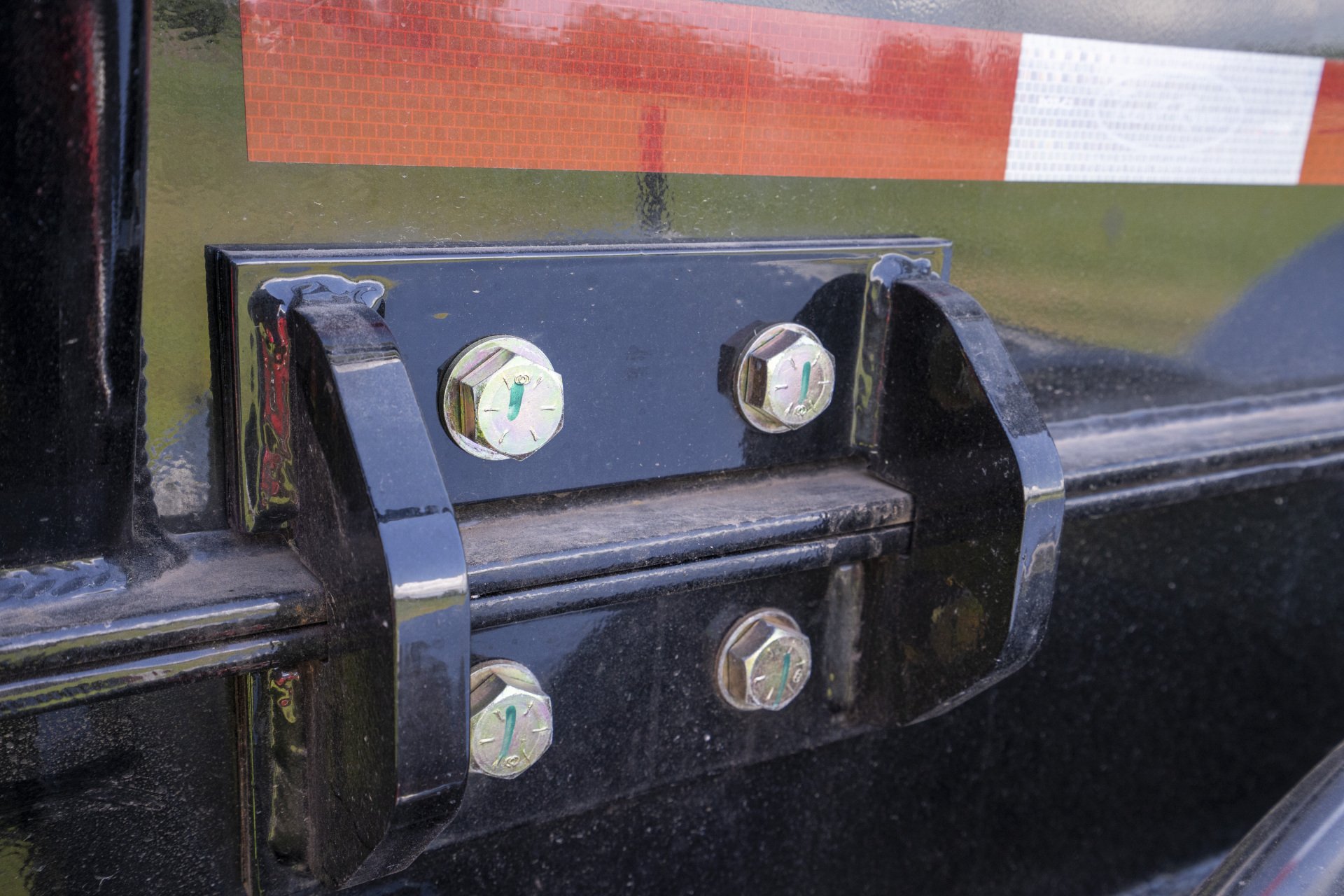 Trout River Industries Live Bottom Trailers