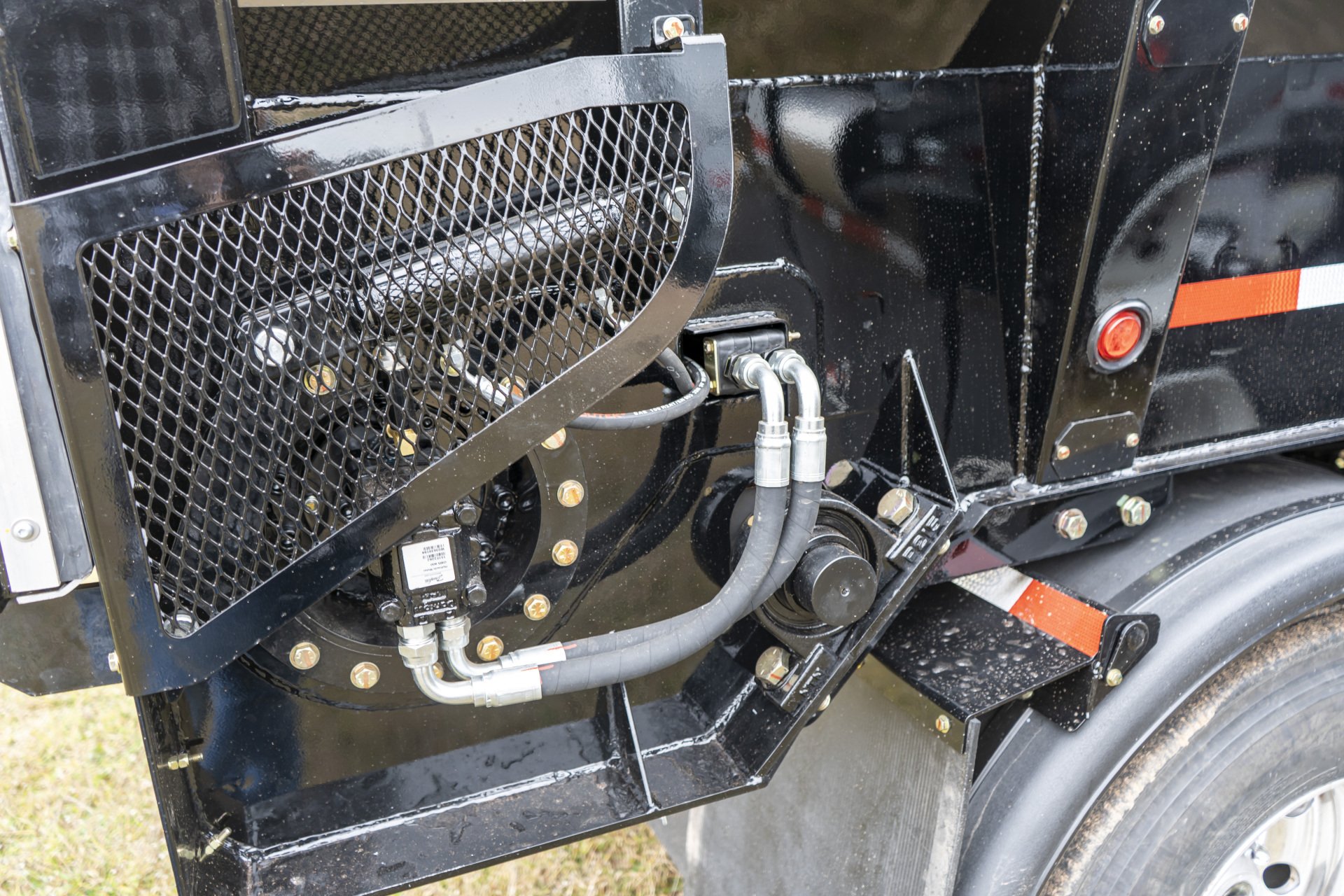 Trout River Industries Live Bottom Trailers