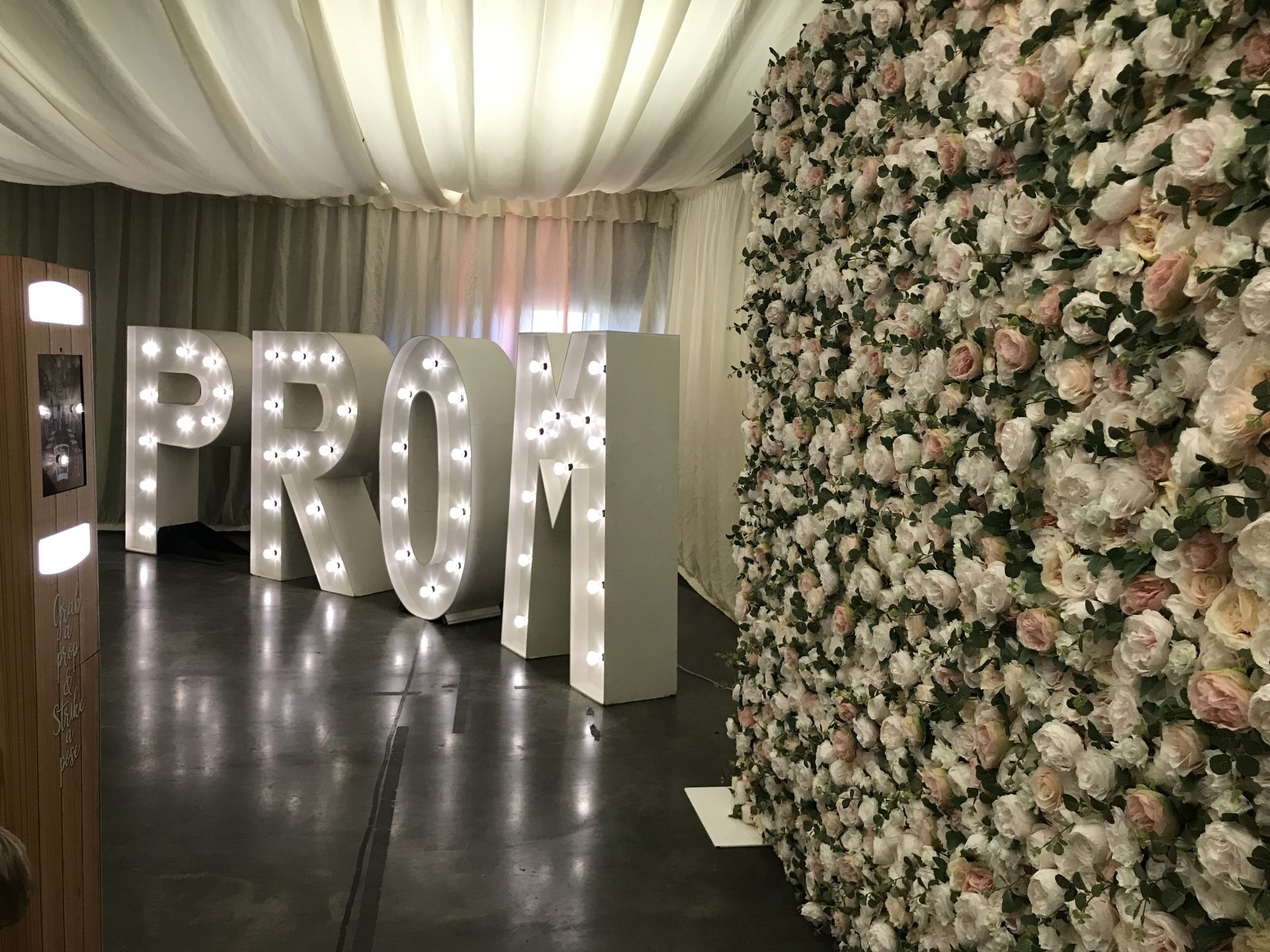 Prom/Graduation Photo Booth Party Delights Photo Booth