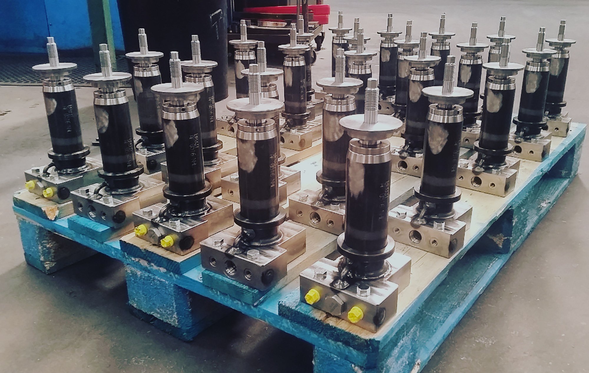 Hydraulic rams in Northern Ireland & the UK