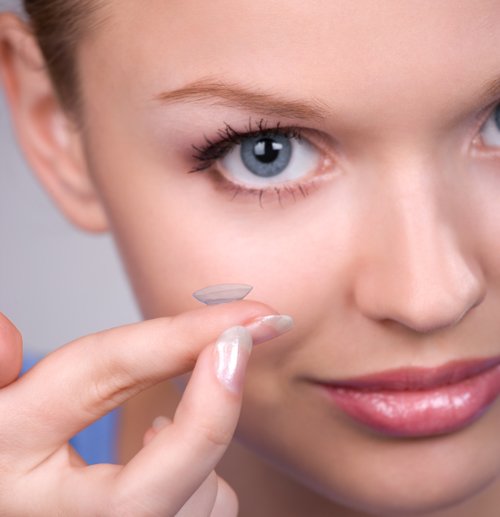 Woman wearing contact lenses
