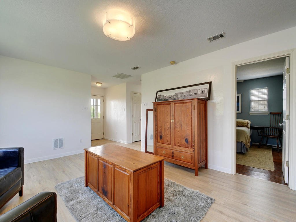 1207 Winding Trail Wimberley