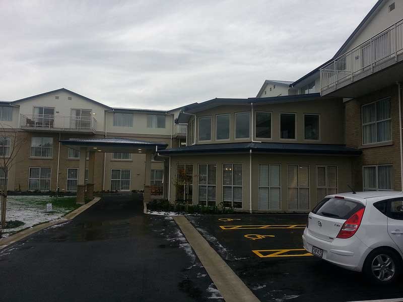 apartment complex parking lot