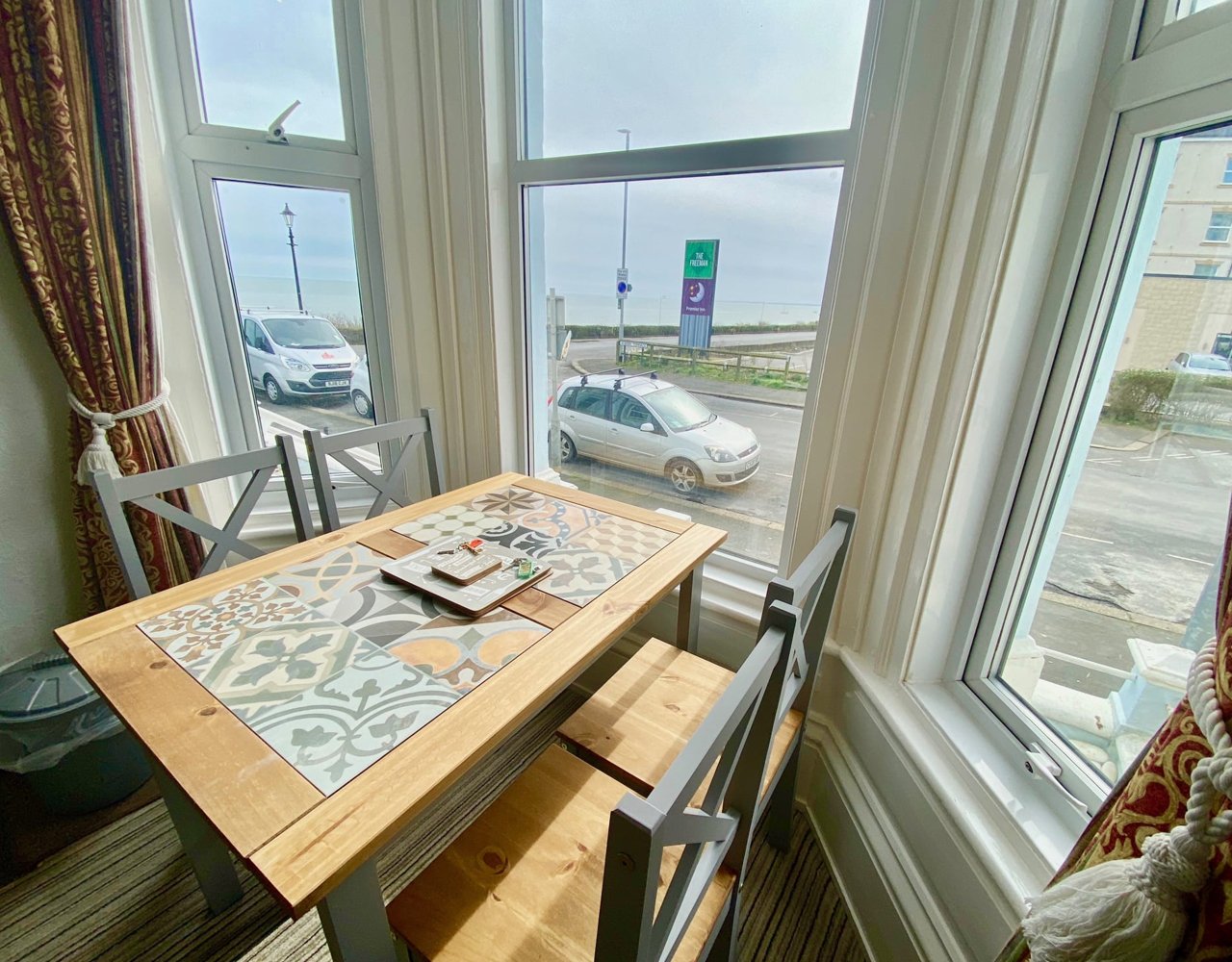 Seafront holiday apartments Oceana Holiday Apartments