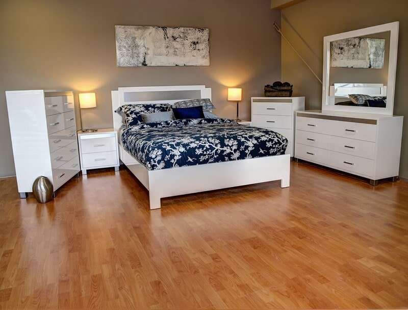 Bedroom Furniture Bedpost