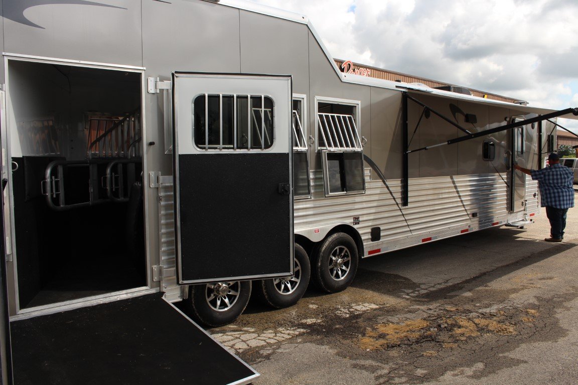 Merhow Trailers Cuba, MO Cowtown USA Inc.