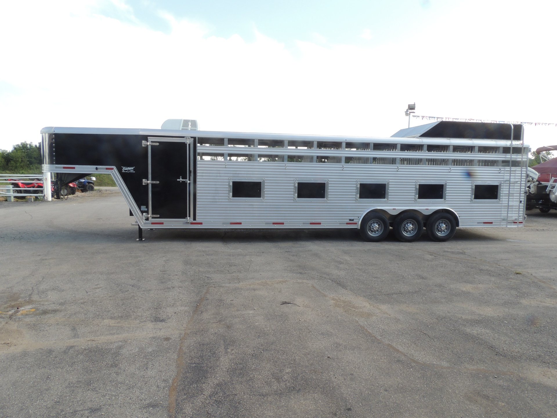 Polo Trailers Cuba, MO Cowtown USA Inc.
